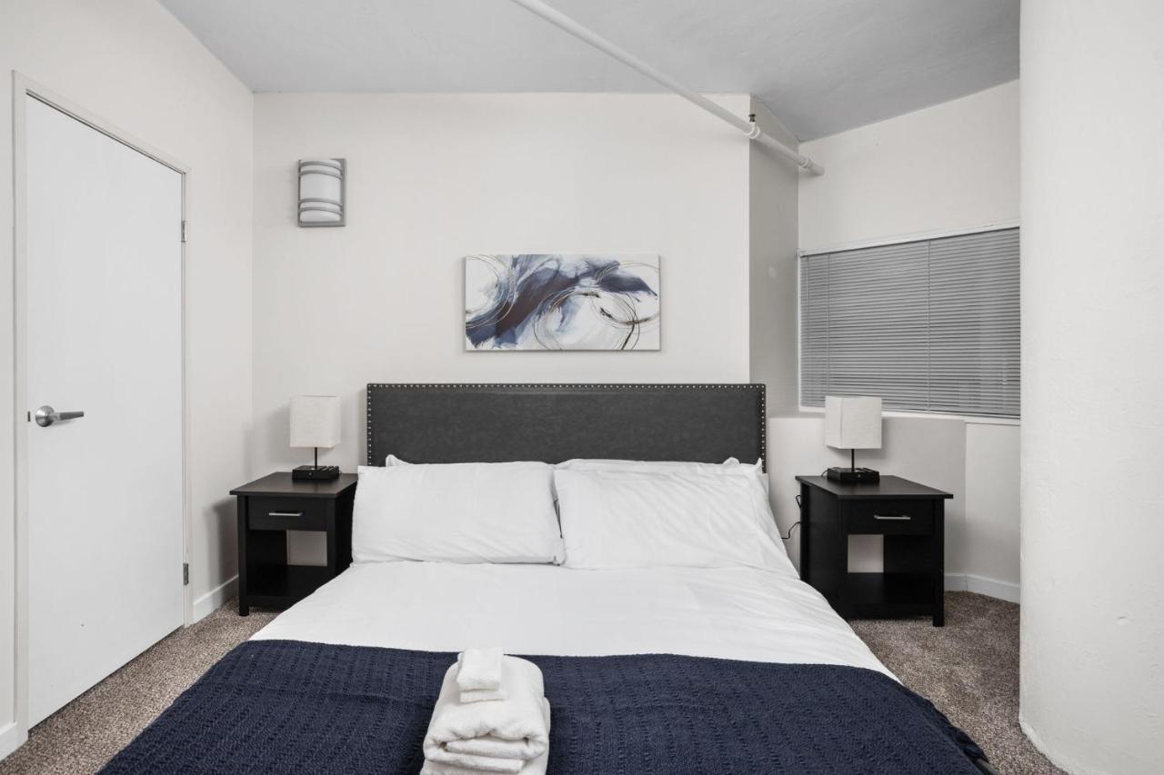 2Br 2Ba In The Block Apartment By Cozysuites Indianápolis Exterior foto